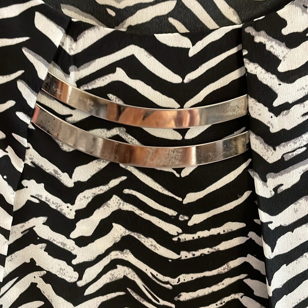Blouse - Picture 2 of 5